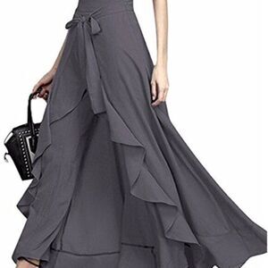 Women's Ruffle Wide Leg skirt Like Pant size medium